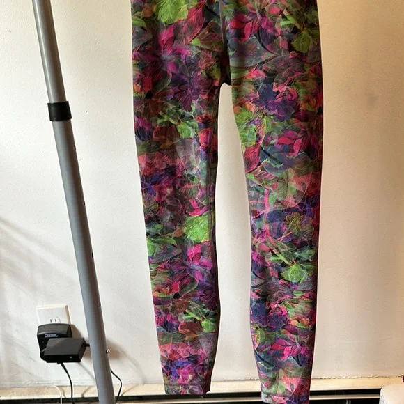 Lululemon Wunder Train High-Rise Tight 25" - Vivid Floral Multicolor - Picture 2 of 7